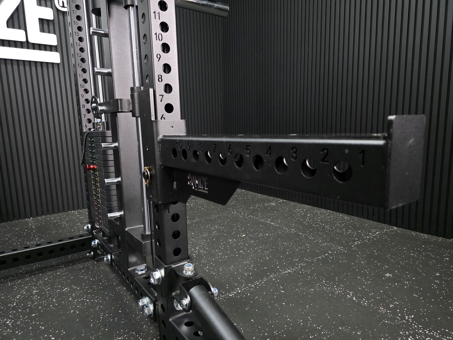 Tri-Power Gym SQMIZE® PREMIUM BISON SQ-S999-90 mit Counter-Balance, Höhe 238,5 cm