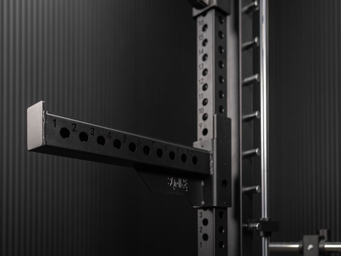 All-in-One Half Rack, Smith Machine & Latzug SQMIZE® PREMIUM BISON SQ-S550RSR, Höhe 224 cm