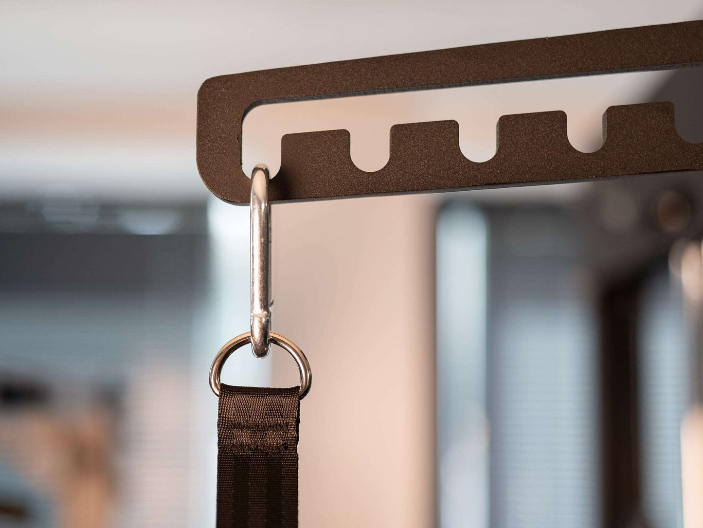 Adjustable Multi-Hook Lat Bar SQMIZE® MB550 www.simpleproducts.at 