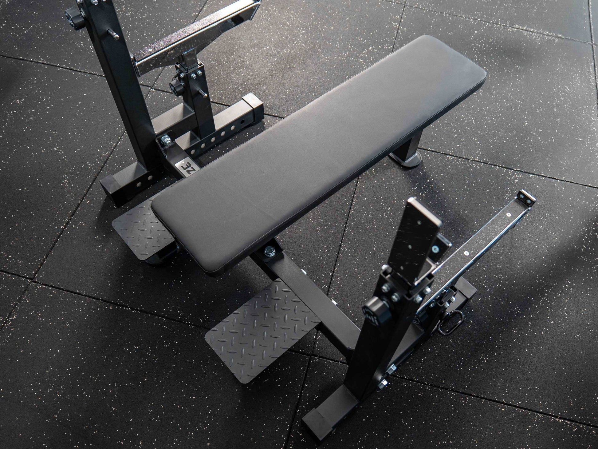 Competition Bench SQMIZE® ELITE CLUB SQ-R720 www.simpleproducts.at 