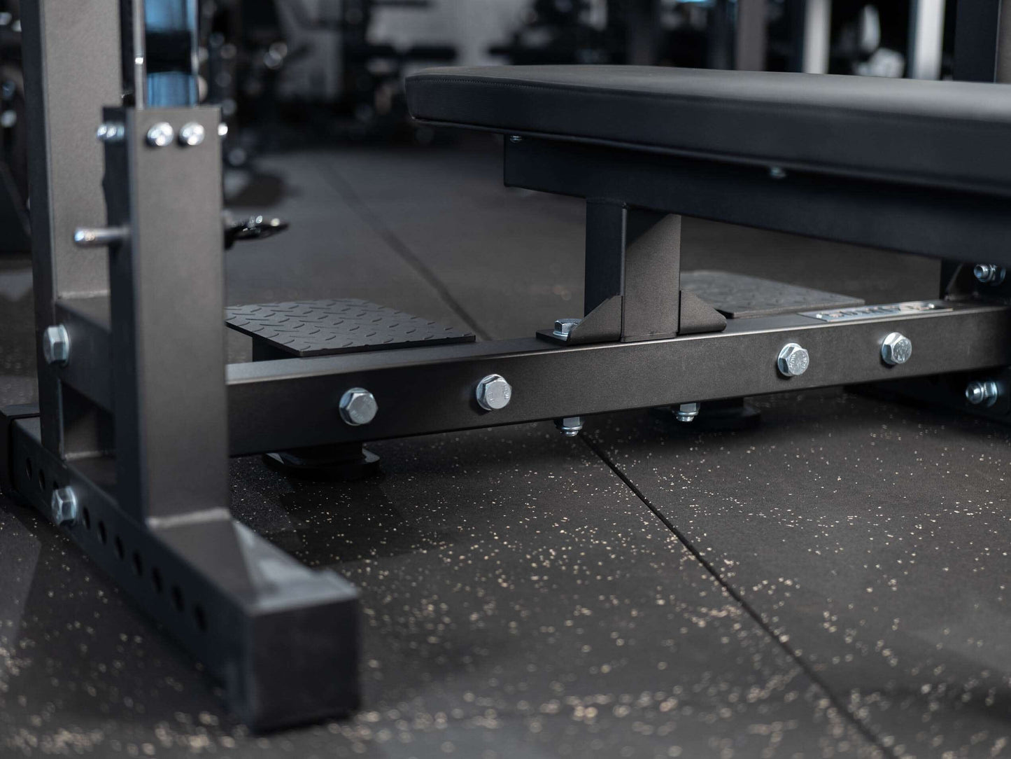 Competition Bench SQMIZE® ELITE CLUB SQ-R720 www.simpleproducts.at 