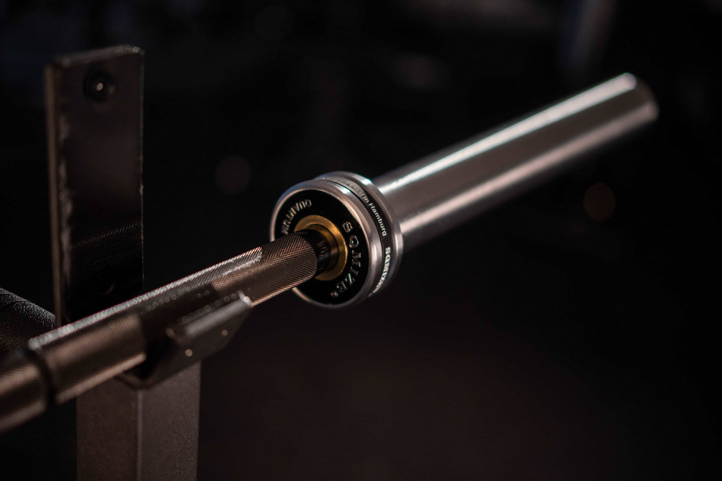 Crosslifting® Langhantel SQMIZE® PREMIUM BISON OB86CRm-ST www.simpleproducts.at Titanium Black 