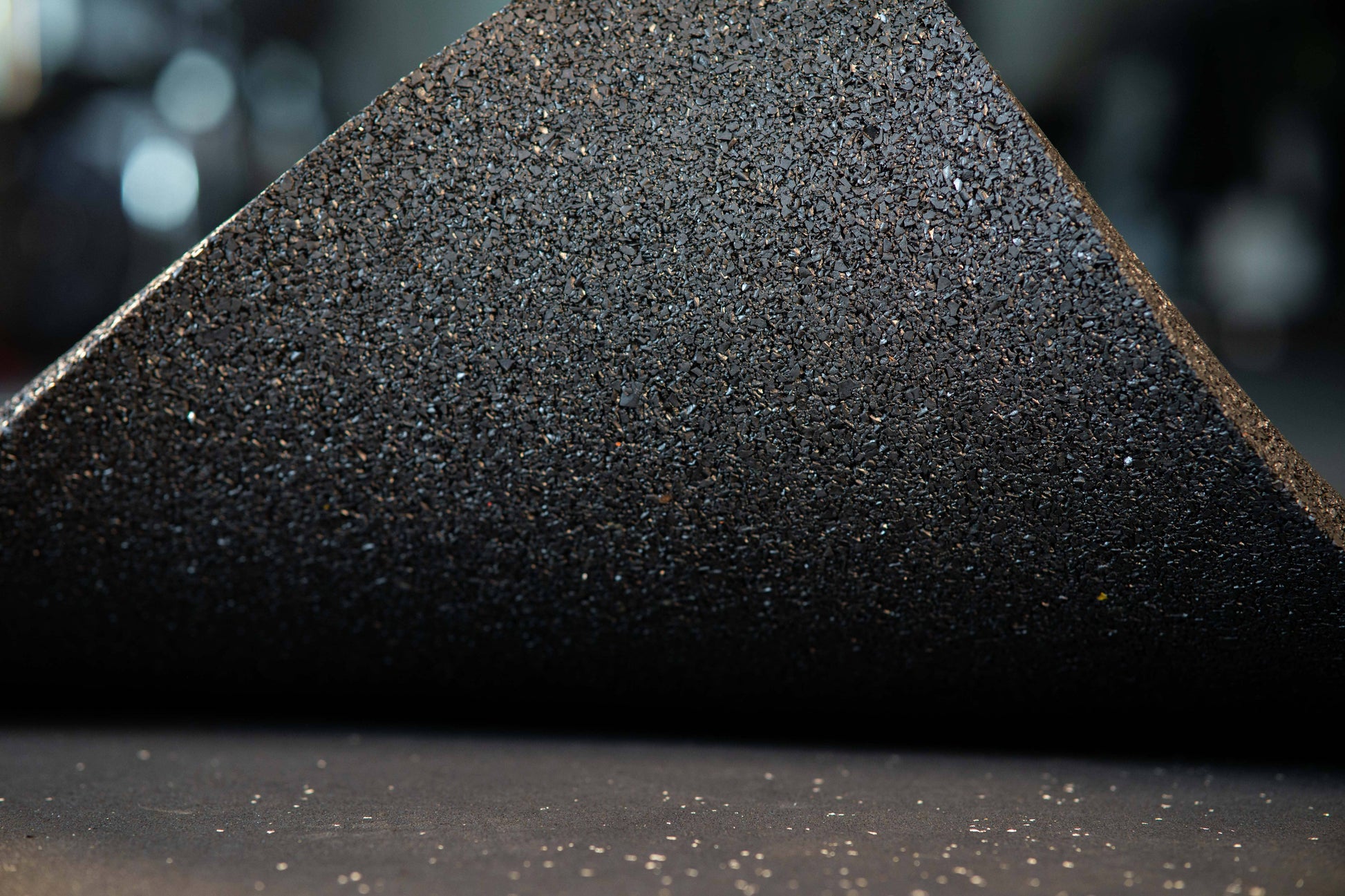 Gym Bodenplatten: Gym Rubber Mat SQMIZE®, 15 - 25 mm www.simpleproducts.at 